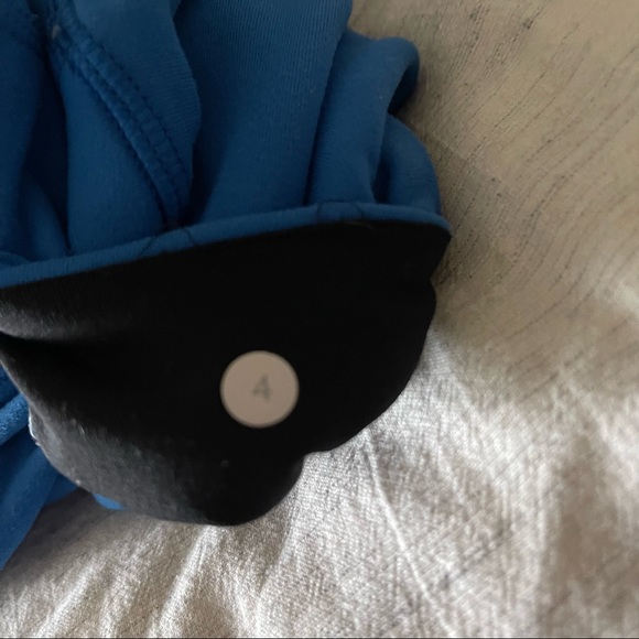 Lululemon Reversible Leggings - Picture 4 of 4